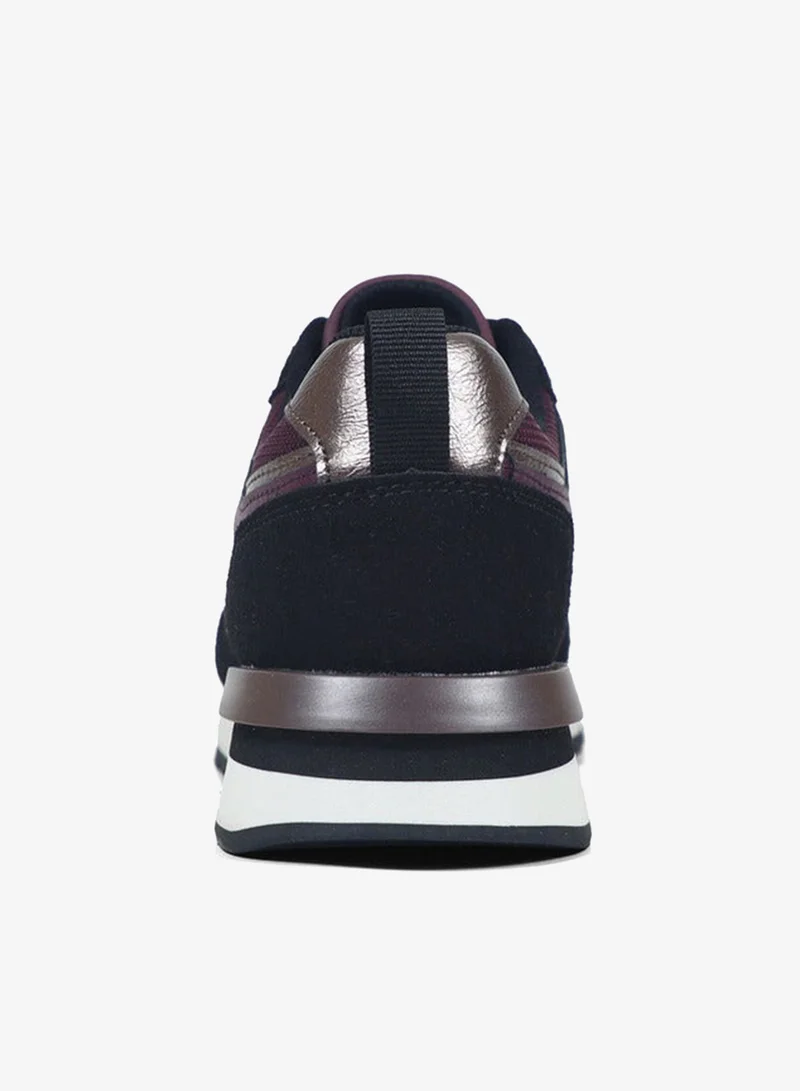 جاب حذاء رياضي نسائي  أسود برباط