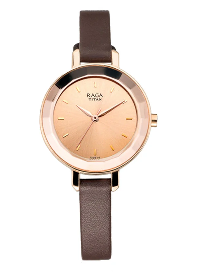 تيتان Leather Analog Wrist Watch 2575WL01