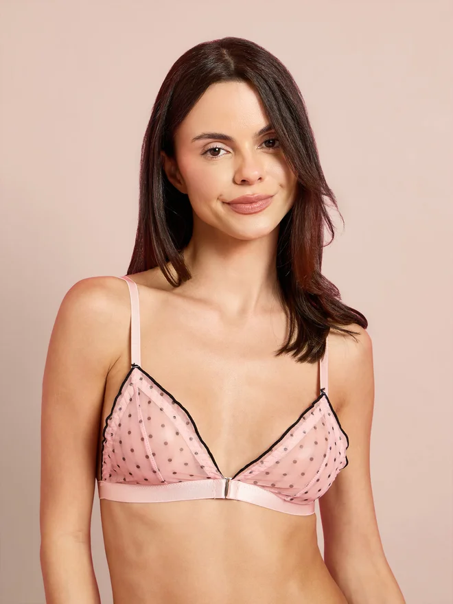 Styli Styli Polka Dot Non Padded Non Wired Front Closure Bra and Hipster Brief Set