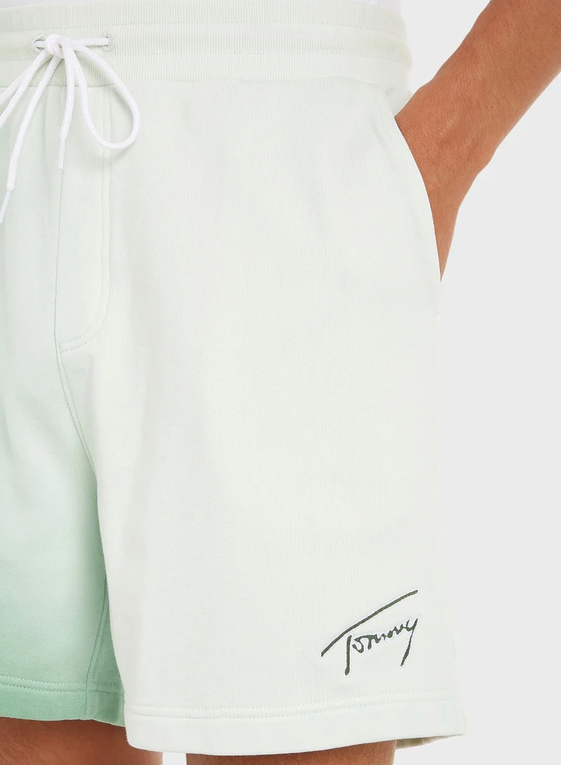 TOMMY JEANS Essential Gradient Signt Sport Shorts