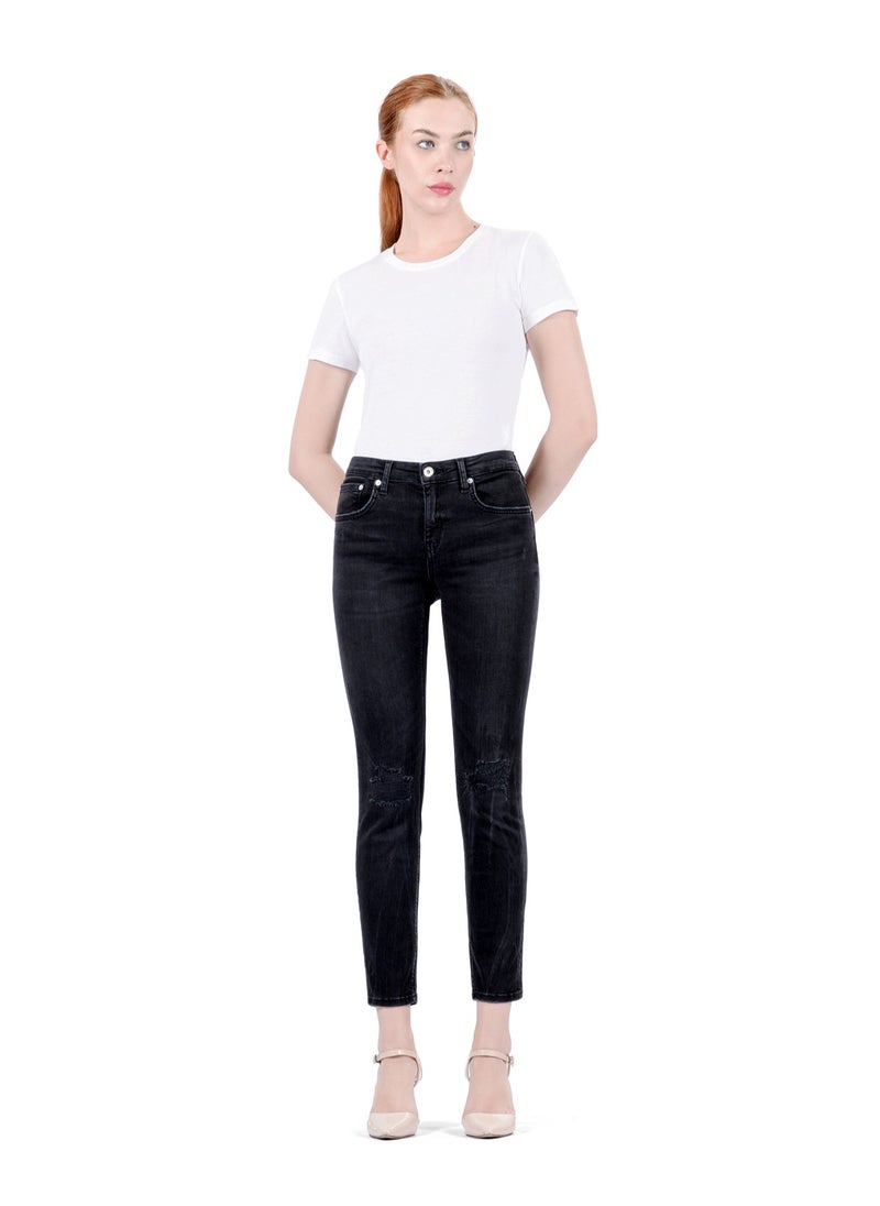 ويب دنيم بنطال جينز نسائي ضيق متوسط ​​الارتفاع من Web Denim - بنطال دينم قابل للتمدد وممزق حتى الركبة  - Image 1