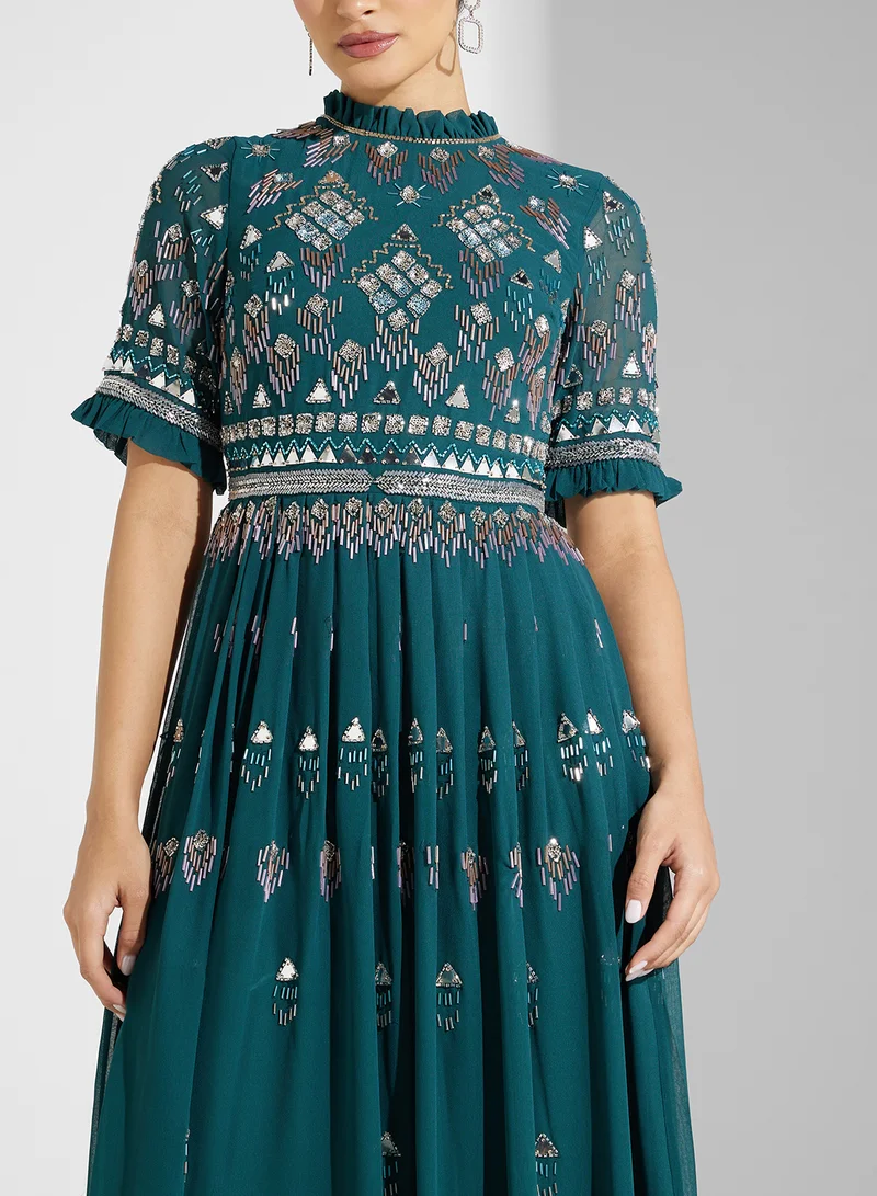 اميليا روز Embellished Chiffon Dress