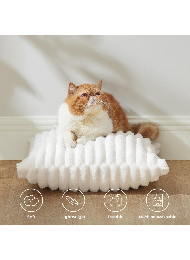 Bedsure Bedsure Throw Pillow Covers 18x18 Inch - Pack of 2 White Luxury Soft Cozy Fluffy, Striped Pillow Covers, Home Decor for Sofa Couch Bed  - Image 4