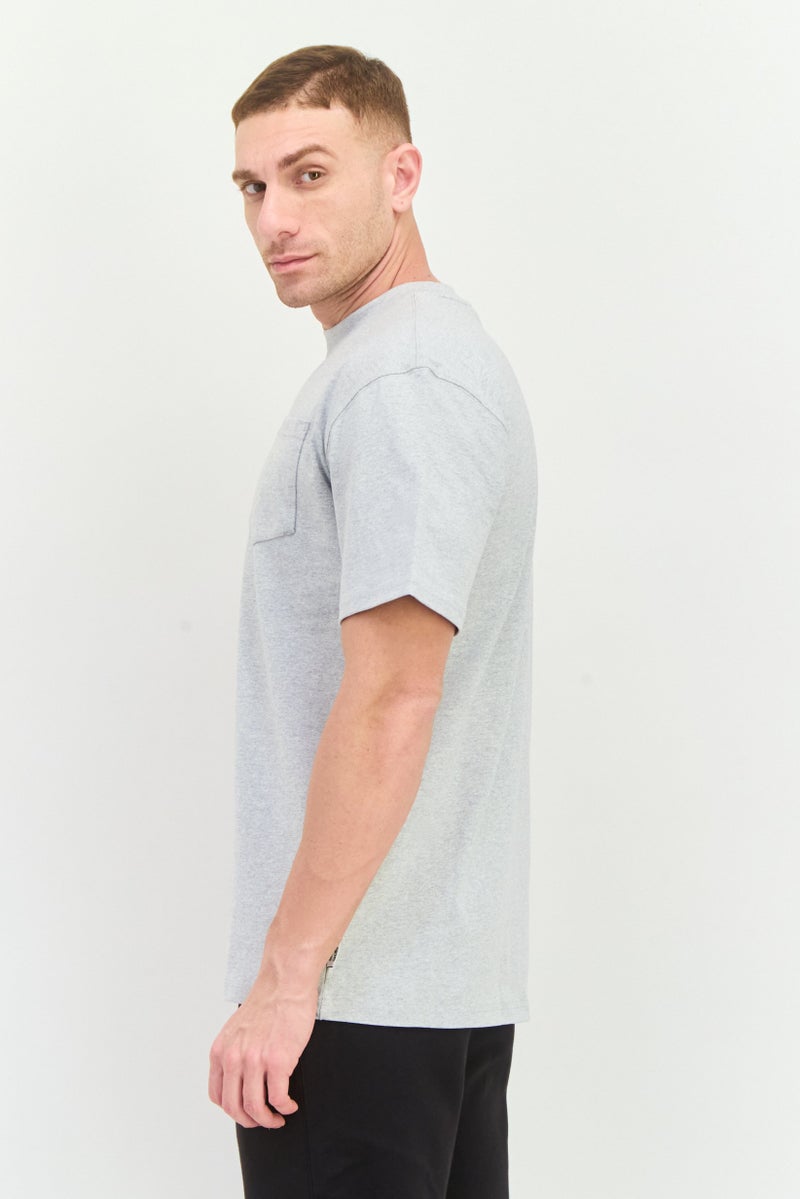 PUMA تي شيرت بولو قصير الأكمام للرجال من بومة x سلكت، رمادي فاتح - Image 4