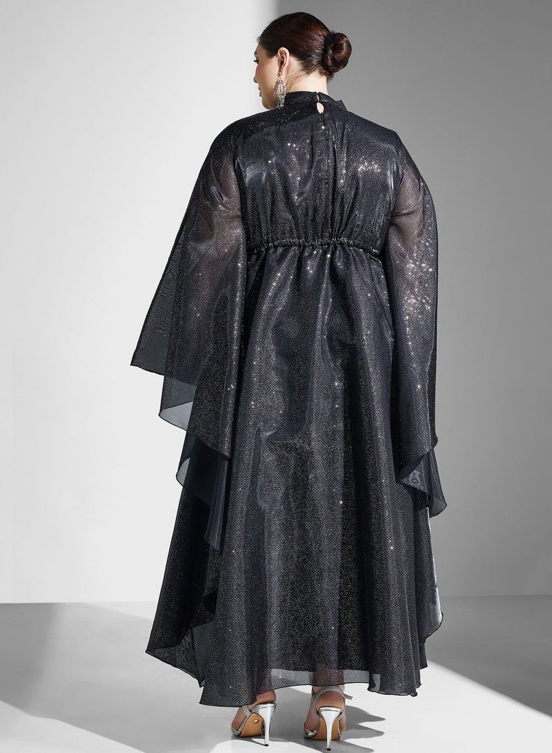 خزانة عباية مغلقة بتفاصيل ربطة لامعة مع شيلة - Image 2