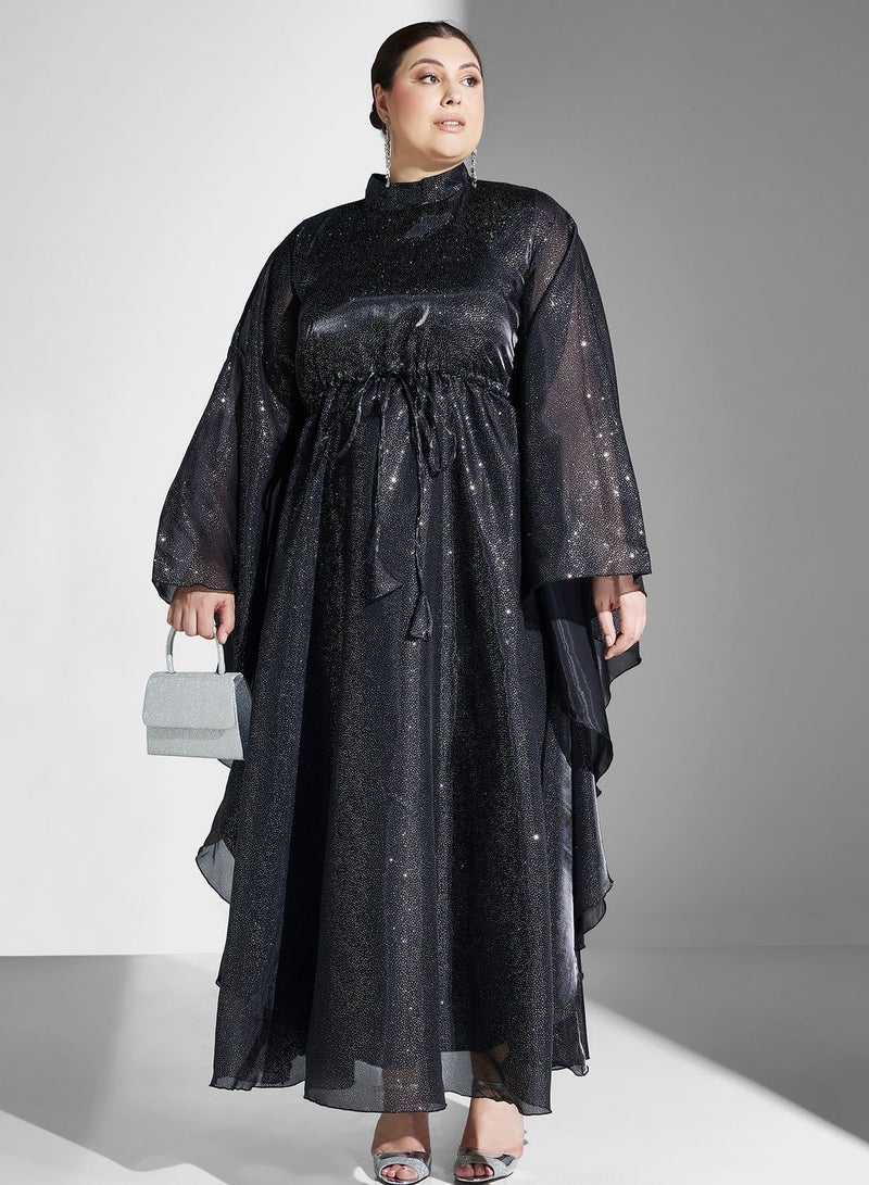 خزانة عباية مغلقة بتفاصيل ربطة لامعة مع شيلة - Image 5