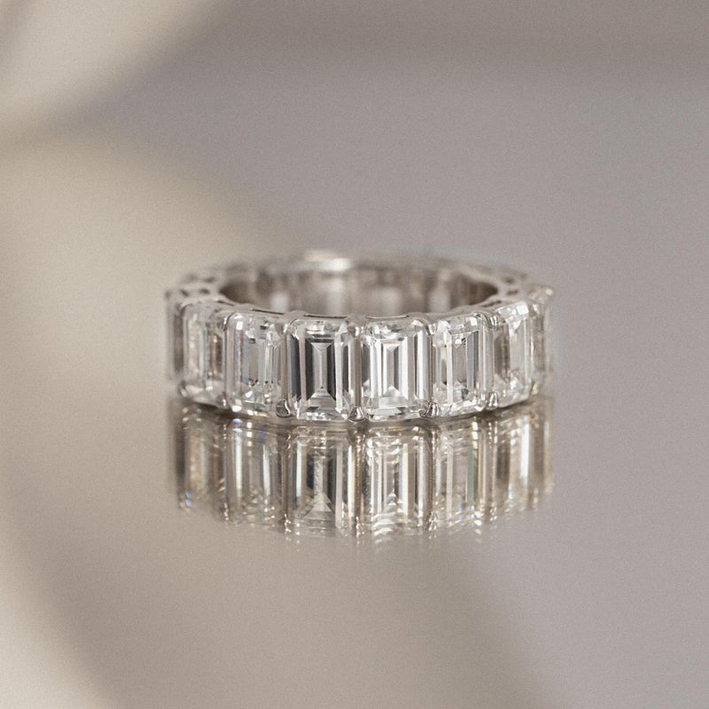 Diamonbliss Marilyn Monroe Eternity Ring For Women 14K Yellow Gold, Rose Gold, Platinum Plated 925 Sterling Silver Infinity Band | 10.30 Carats Emerald Cut Cubic Zirconia CZ Simulated Diamond (White, 5) - Image 3