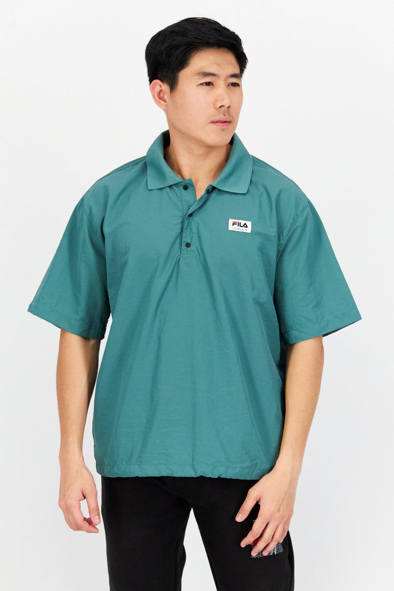 FILA تي شيرت بولو رياضي للرجال بشعار العلامة التجارية، أخضر - Image 1