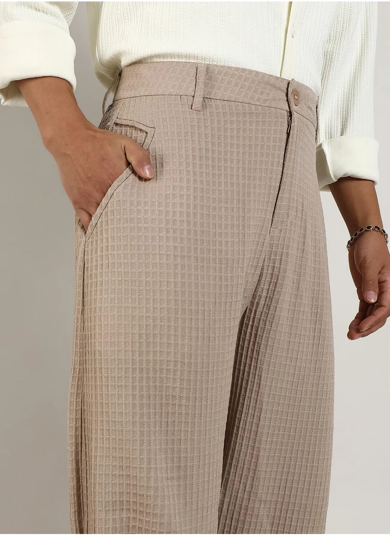 Campus Sutra Men's Beige Textured Graph Check Trousers