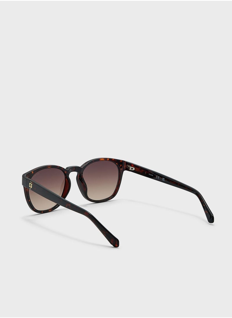 GUESS Round Shape Sunglasses  - Image 3