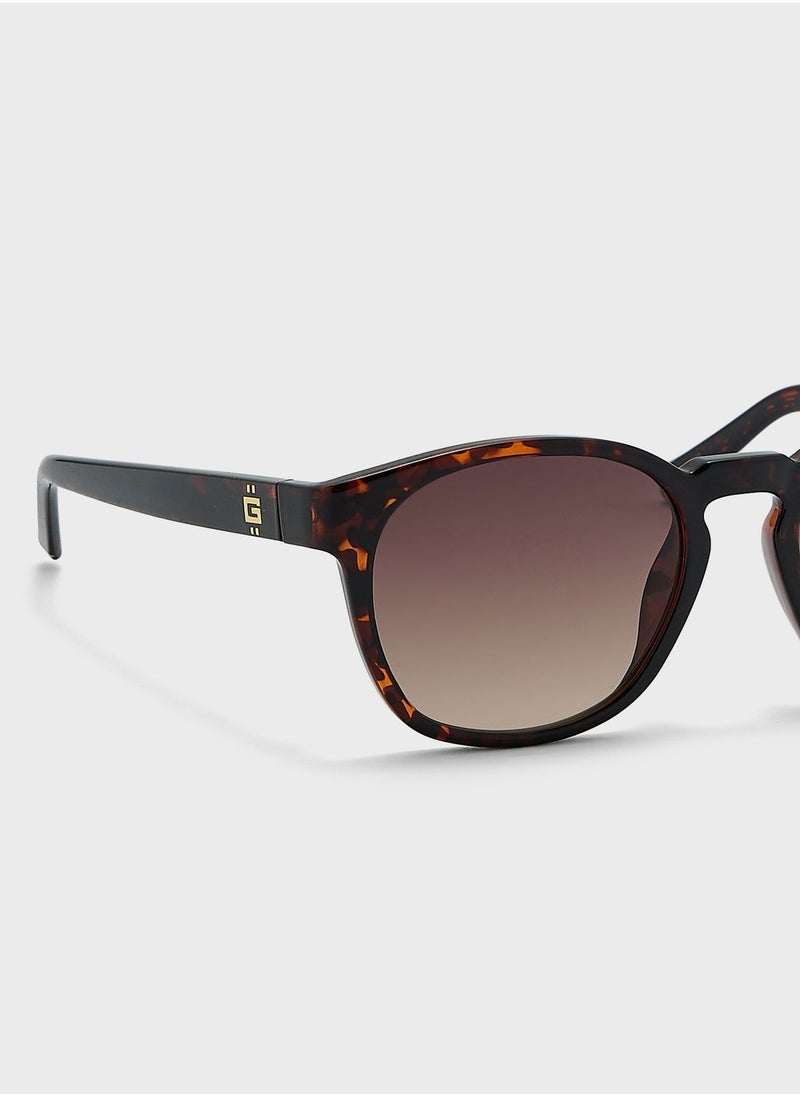 GUESS Round Shape Sunglasses  - Image 4