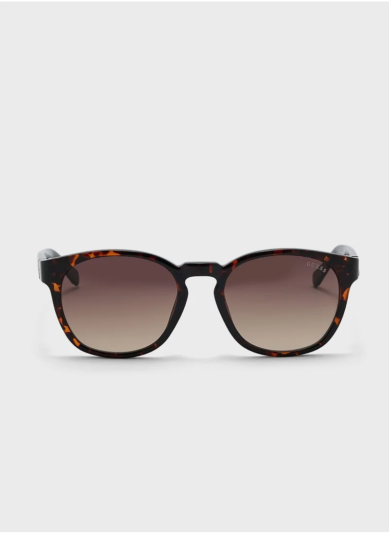 GUESS Round Shape Sunglasses