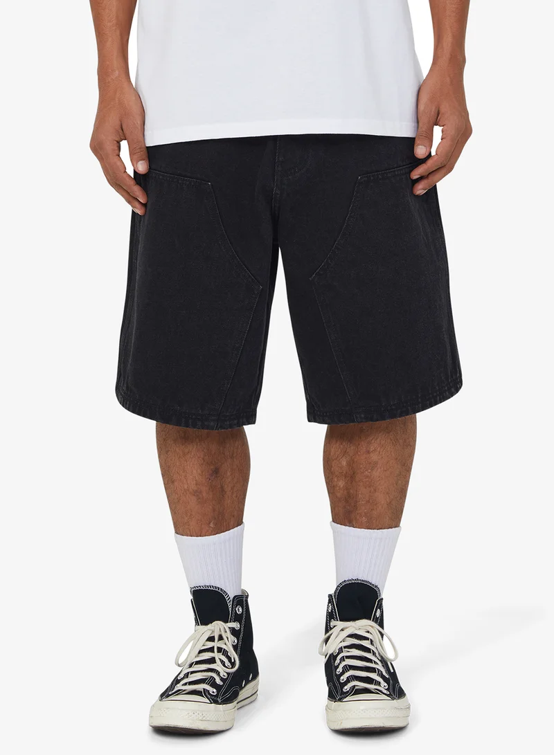 هاف KINDA LOOSE DOUBLE KNEE SHORT