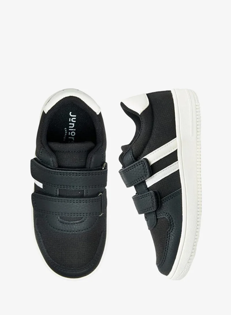 JUNIORS Boys Panelled Hook and Loop Sneakers