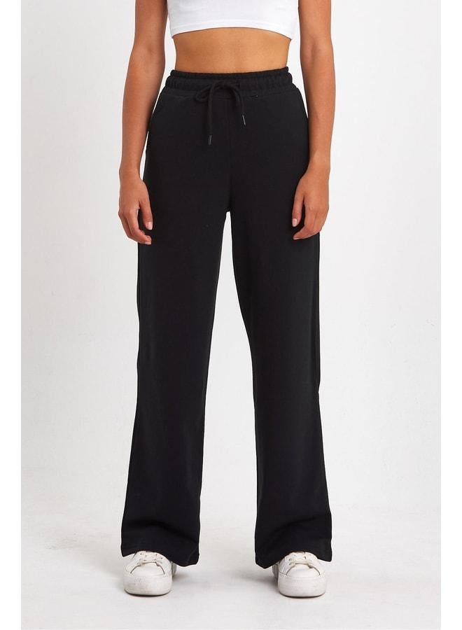 mmetalic Women's Seasonal Oversized Wide Comfortable Leg Side-Pocket Black Sweatpants - Image 2