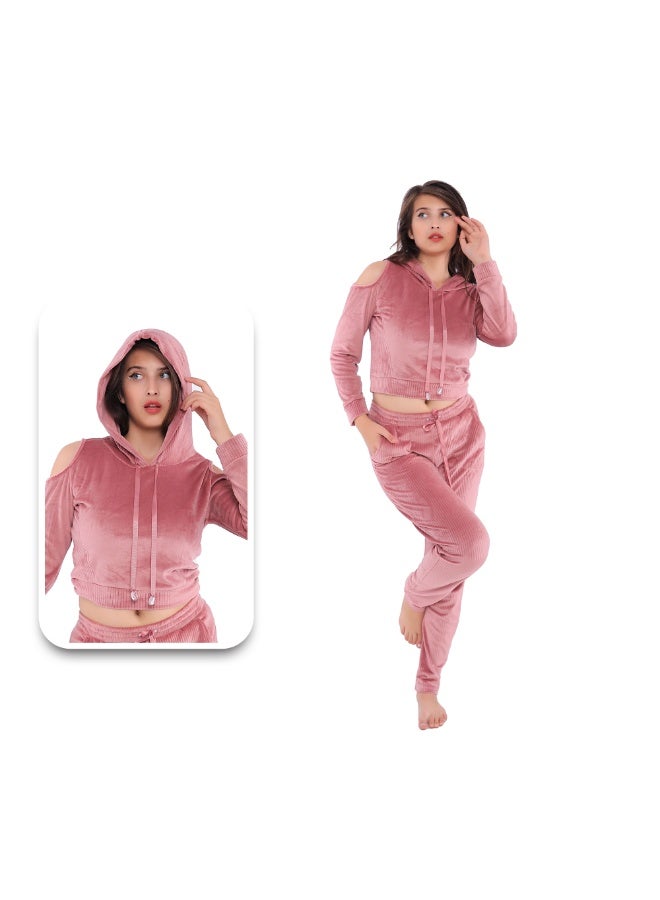 Dadoush A distinctive winter pajama made from ribbed velvet fabric by Daddoush, a high-quality velvet winter pajama for women. - Image 1