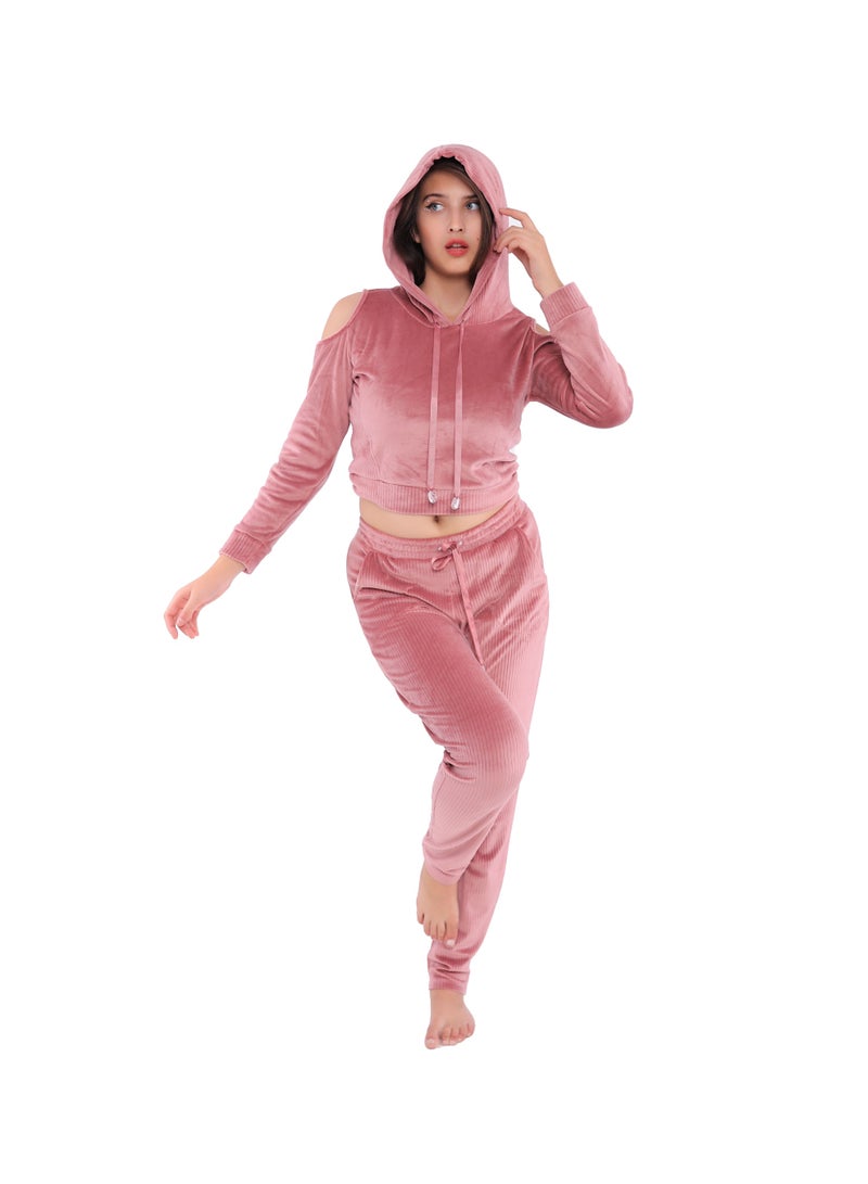 Dadoush A distinctive winter pajama made from ribbed velvet fabric by Daddoush, a high-quality velvet winter pajama for women. - Image 5