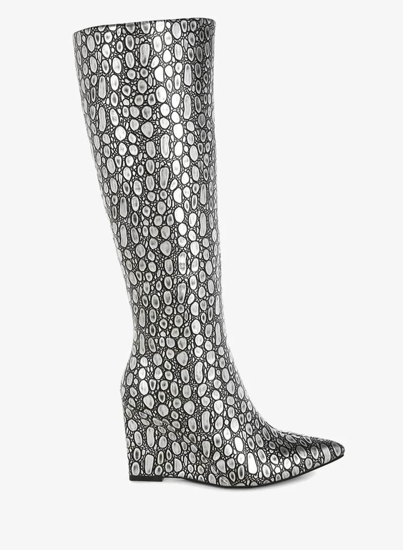 Tear Shaped Faux Leather Boots in Black Silver