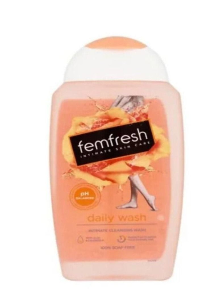 femfresh - Daily wash for sensitive areas and scented spray for intimate areas - Image 1