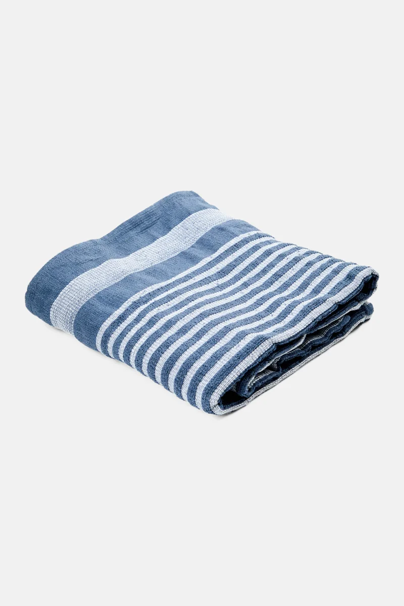 Muy Mucho Textured Bath Towel 160 L x 97 H cm, Blue