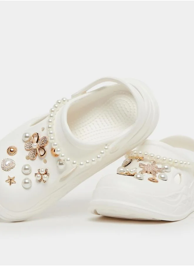 ستايلي Embellished Clogs with Backstrap