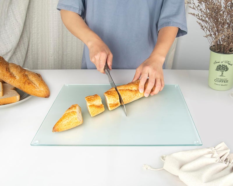 Kitchenville لوح تقطيع زجاجي من كيتشينفيل 40×30 سم: شفاف، متين، صحي لحماية سطح العمل - مقاوم للخدش، مقاوم للحرارة، سهل التنظيف - Image 3