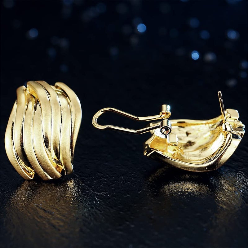 Mytys Two Tone Huggie Hoop Earrings Cross Over Design Twisted Rope Silver Gold Statement Wide Band Clip On Hoops for Women Fashion Jewelry Gift (Wave Gold) - Image 5