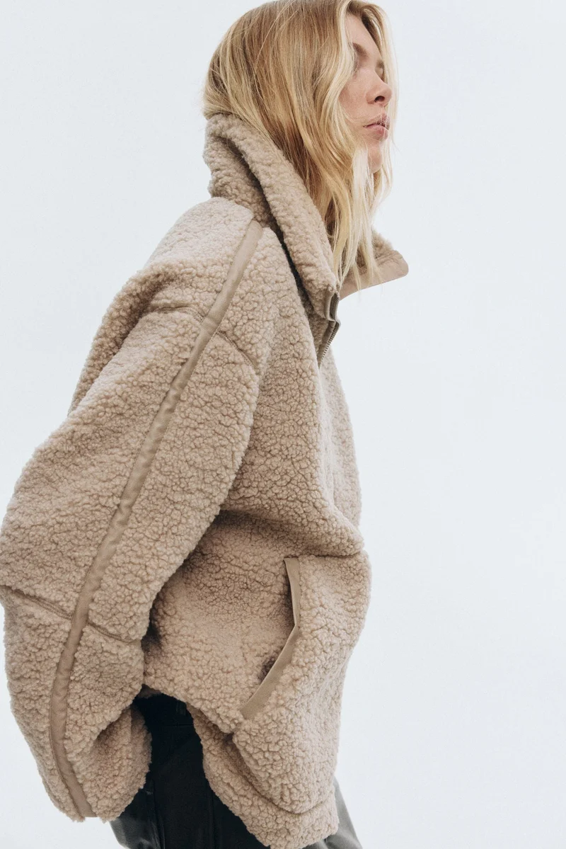 اتش اند ام جاكيت فضفاض من نسيج تيدي