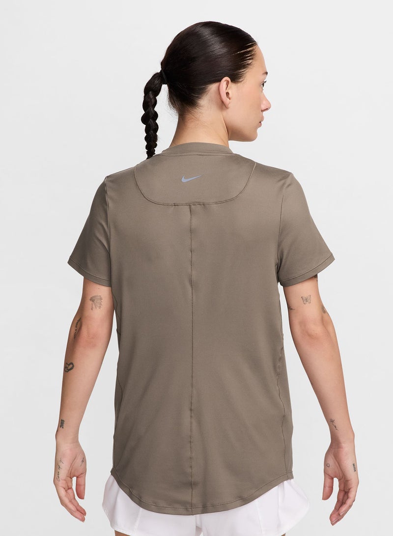 Nike One Essential T-Shirt  - Image 2