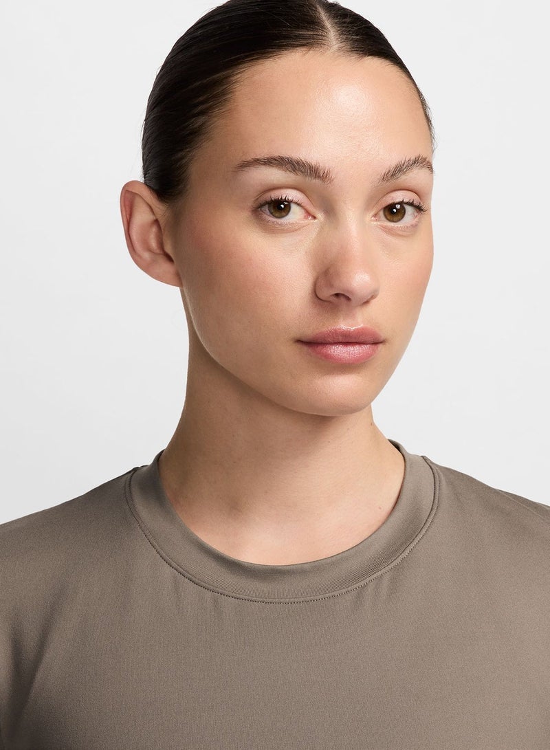 Nike One Essential T-Shirt - Image 3