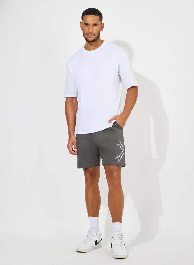 ستايلي Ladder Placement Print Regular Fit Shorts