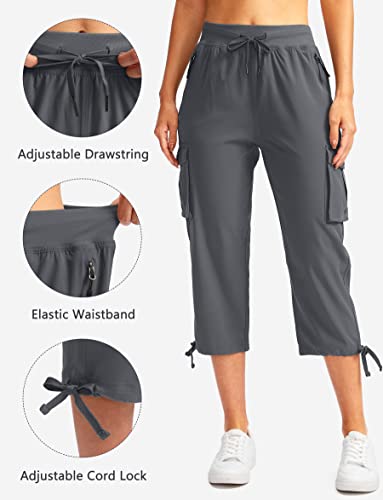 Soothfeel سروال كابري للنساء من سوذفيل مع 6 جيوب خفيف الوزن سريع الجفاف للسفر والمشي في الصيف (رمادي داكن، L) - Image 3