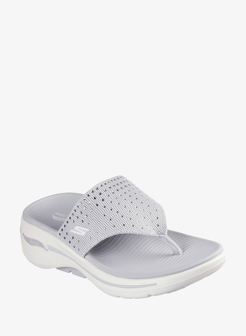 سكيتشرز صندل جو ووك بقصة مقوسة - Image 3