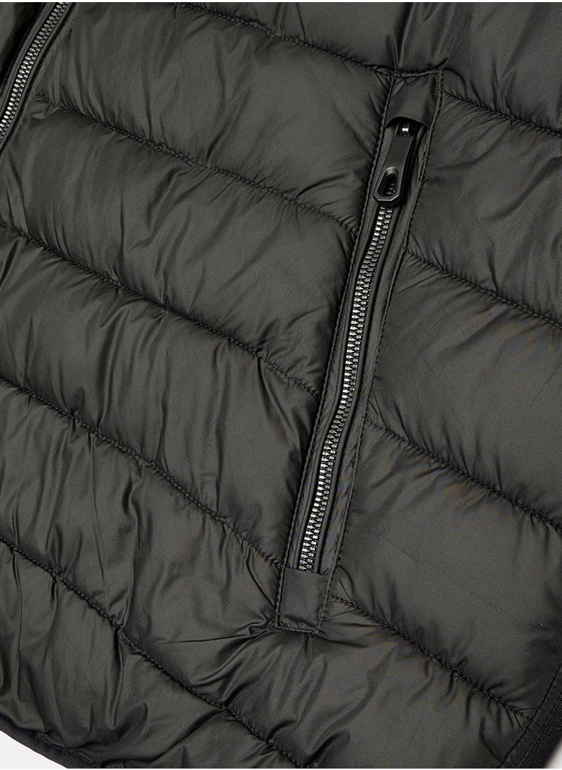 North 56°4 Plus Size Quilted Sleeveless Gilet Black  - Image 4