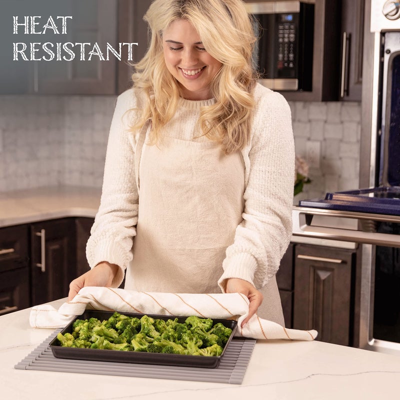 Oizeir Roll Up Dish Drying Rack - Silicone Coated Stainless Steel, Over The Sink, Foldable, Heat-Resistant, Anti-Slip, Dish Drainer. (17" x 12.5") - Image 3