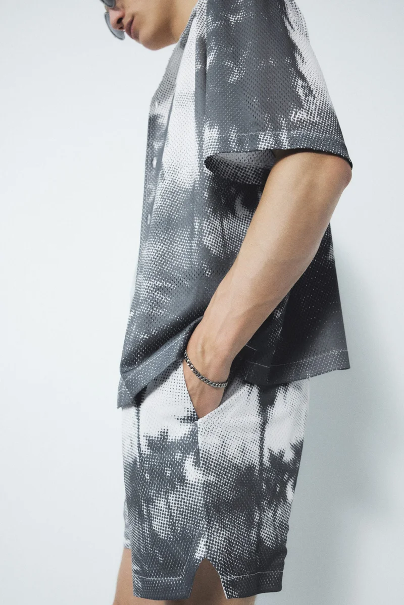 H&M Regular Fit Printed mesh shorts