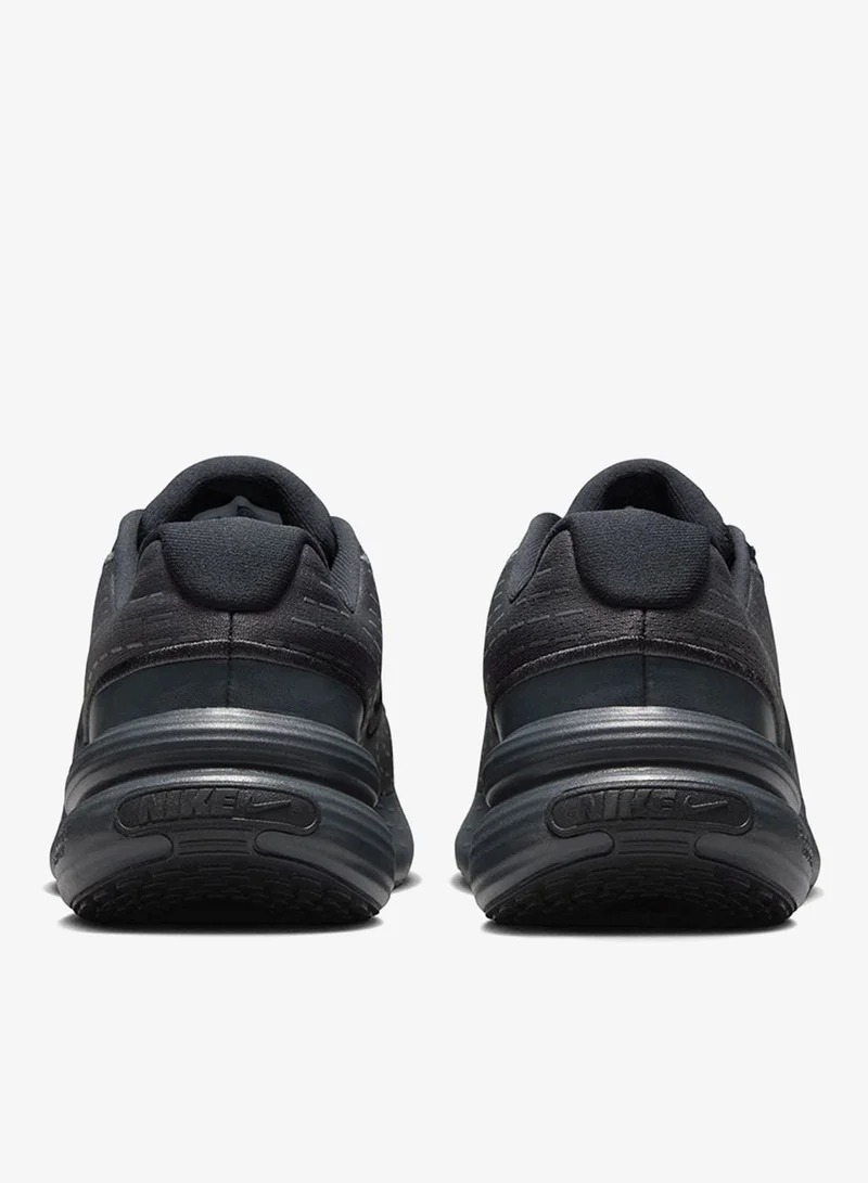 نايكي أبليفت إس سي