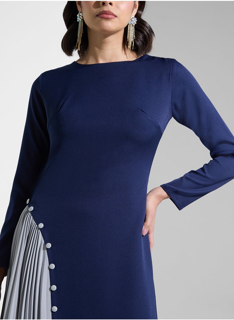 Iyra Crew Neck Color Block Dress  - Image 3