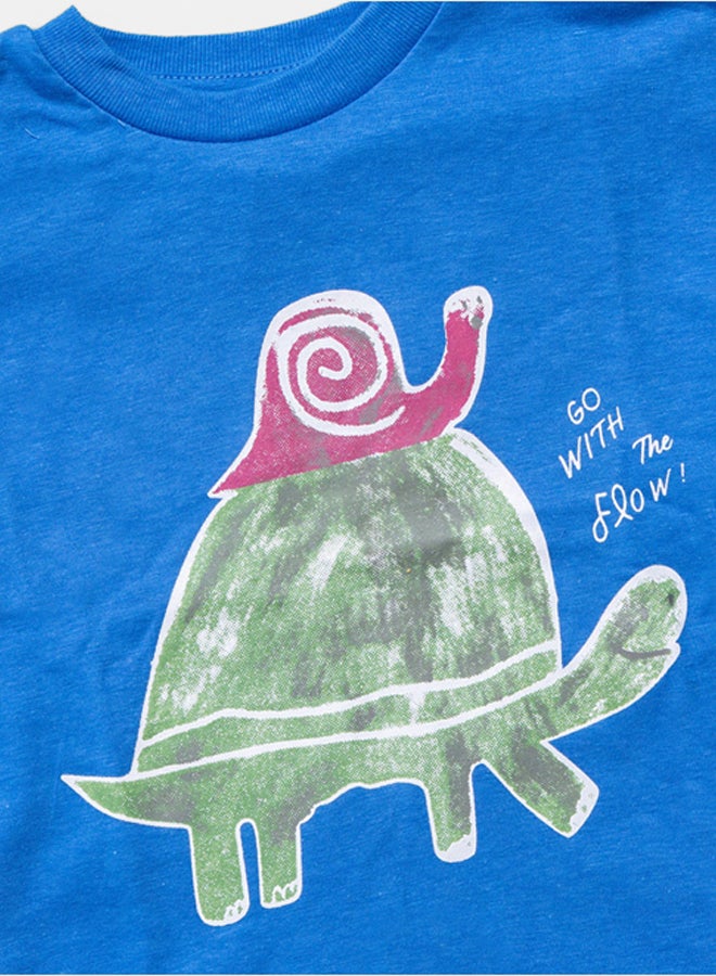 قميص أزرق للأولاد بطبعة