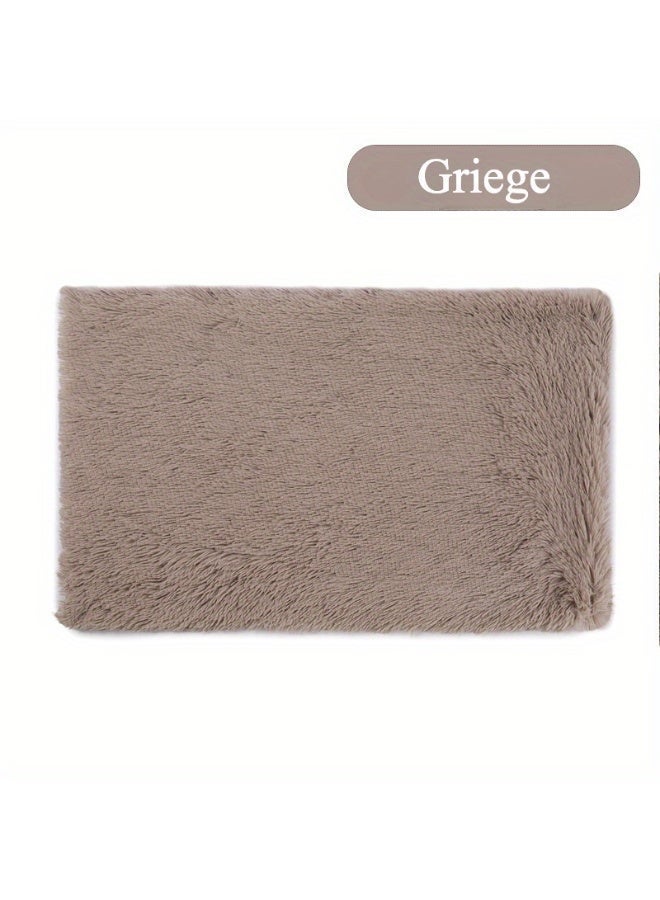 Grey M. Soft. warm and fluffy blanket for adult use! Perfect for office naps and home relaxation. Made of thickened plush material, machine washable and suitable for all seasons. Skin-friendly fabric provides warmth in winter and is ideal for air-conditioned rooms in summer. Portable design great for travel, camping or as a tatami mat. - Image 3