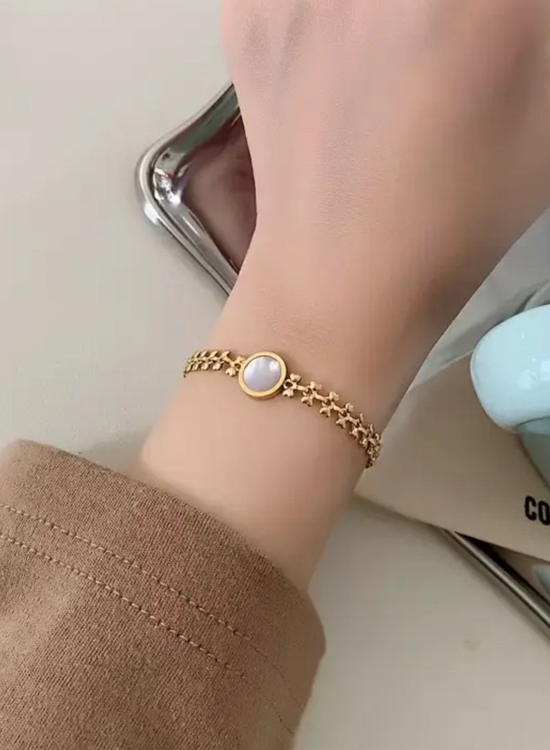Attractives High Quality Stainless Steel Gold Plated Trendy Bracelet For Women - Image 1