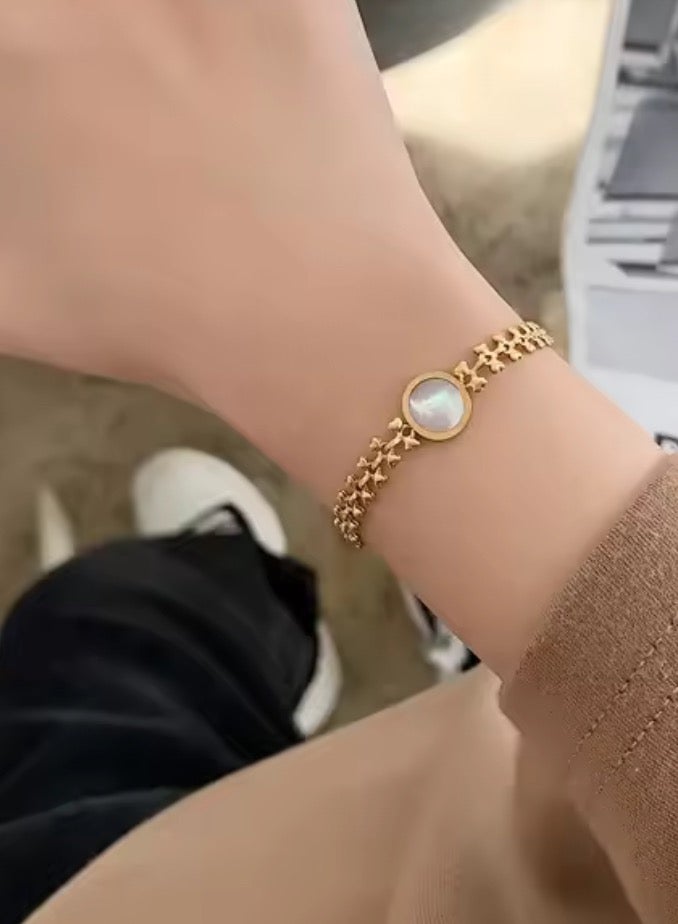 Attractives High Quality Stainless Steel Gold Plated Trendy Bracelet For Women - Image 4