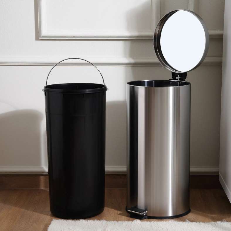 Pan Home سلة مهملات معدنية بدواسة ناعمة للإغلاق اليومي 36X30.2X62.5 سم 30 لتر - كروم - Image 5