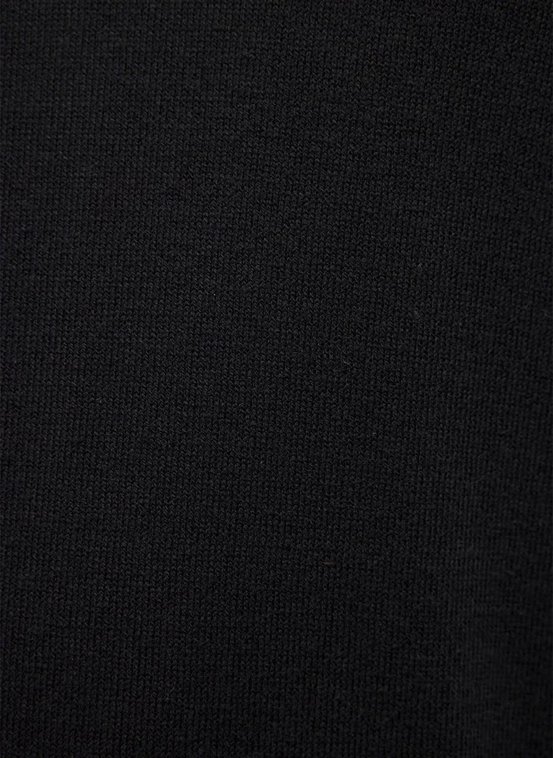 مافي V Neck Black Sweater