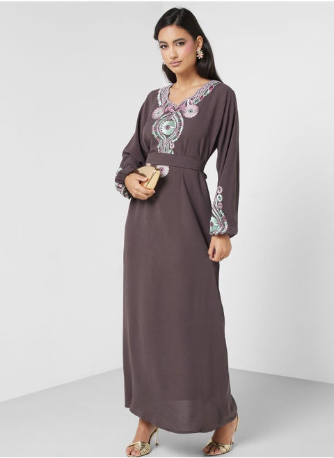 Embroidered Belted Jalabiya