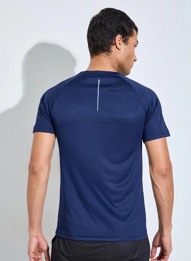 Styli Active  Men Navy Muscle Fit Running T-Shirt with Reflective Back Print for Men | Best Price UAE