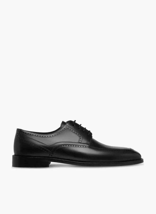 دوتشيني Men's Textured Derby Shoes with Lace-Up Closure
