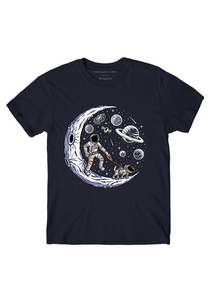 ثريد كاري تي شيرت THREADCURRY Space Walk رائد الفضاء للأولاد باللون الأزرق الداكن برقبة دائرية مطبوع  - Image 1