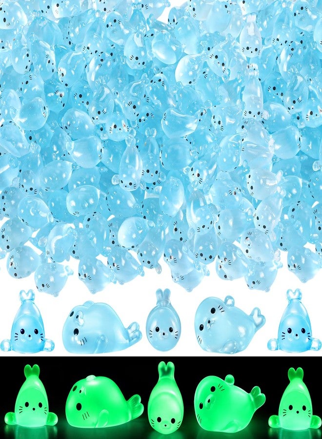 Seenelling مجموعة سينيلينج من 160 قطعة من تماثيل الفقمة الصغيرة المضيئة في الظلام، مصنوعة من الراتنج، بأربعة أشكال مختلفة. حيوانات بحرية مضيئة من الراتنج، زينة محيطية لطيفة، ديكور فقمة صغير لحديقة الجنيات، حوض السمك، عرض المكتب، والأعمال اليدوية. - Image 1