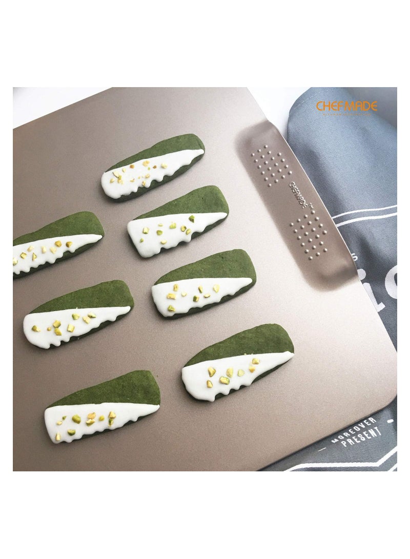 chefmade Cookie Sheet Pan 12 Inch One Handed Gripping Non Stick Rimless Bakeware - Image 5
